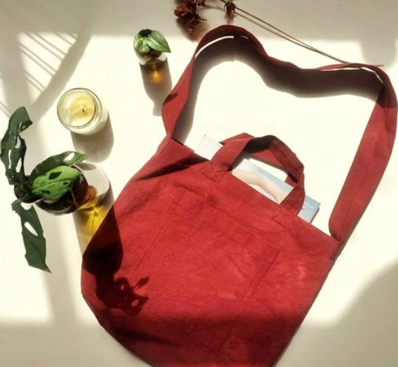 Bolsa Artesanal de manta teñida Roja